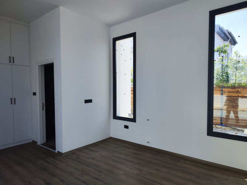 GİRNE OZANKÖY ERDENER MARKET BÖLGESİ SATILIK 4+1 LÜKS VİLLA-13