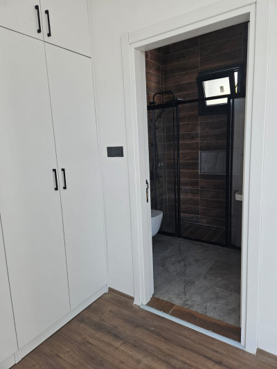 GİRNE OZANKÖY ERDENER MARKET BÖLGESİ SATILIK 4+1 LÜKS VİLLA-17