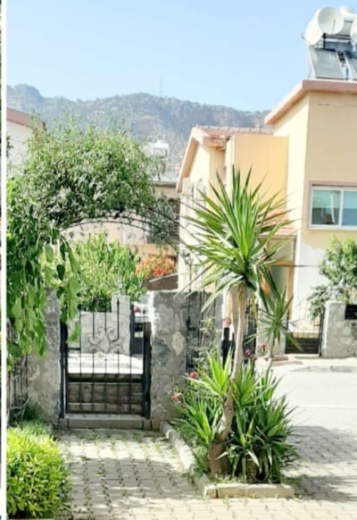 GİRNE/BOĞAZDA SATILIK 3+1 MÜSTAKİL EV