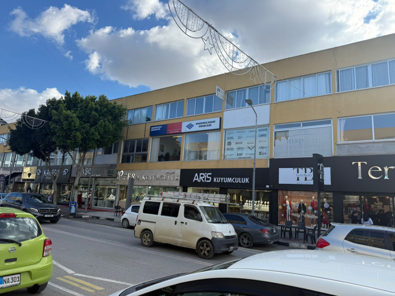 LEFKOŞA/TAŞINKÖY'DE SATILIK 90 M2 İŞYERİ-14