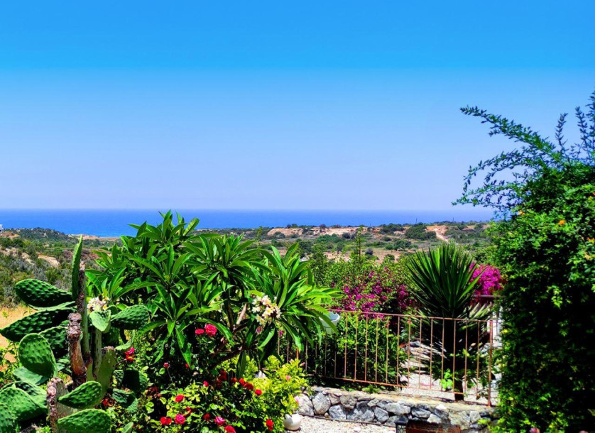 MAĞUSA/TATLISU'DA SATILIK 2+1 FUL EŞYALI DAİRE-2