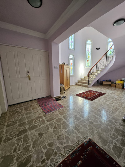 GİRNE/KARAOĞLANOĞLU'NDA SATILIK 4+1 VİLLA-16