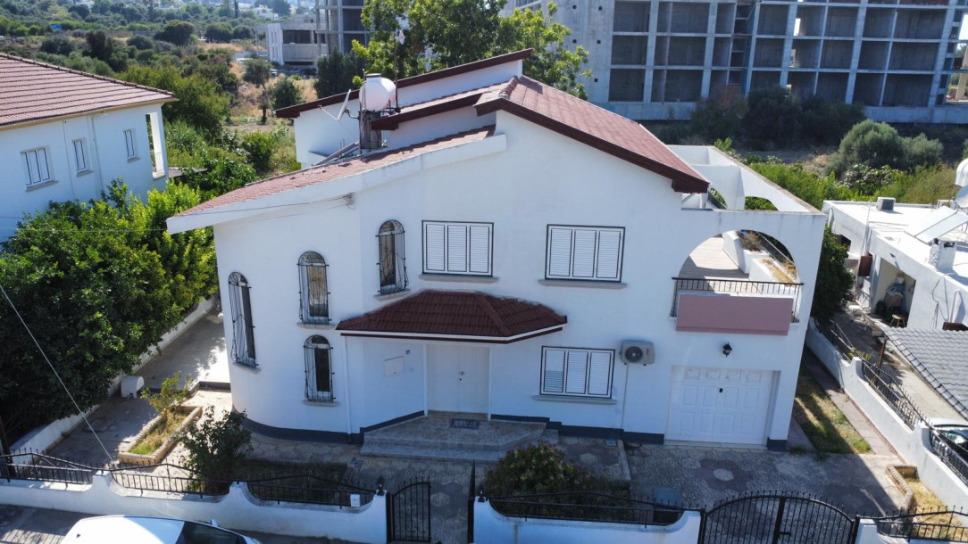 GİRNE/KARAOĞLANOĞLU'NDA SATILIK 4+1 VİLLA-2