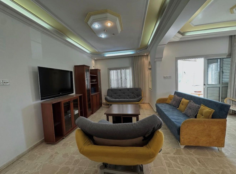 LEFKOŞA / YENİKENT – CADDE ÜZERİ TİCARİ İZİNLİ KİRALIK-3