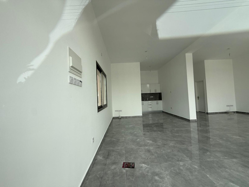 LEFKOŞA/YENİŞEHİR MERKEZ'DE KLİNİĞE UYGUN KİRALIK İŞ YERİ-3